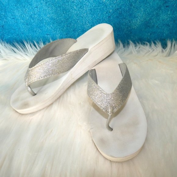 Silver & White Flip Flops - Picture 10 of 10